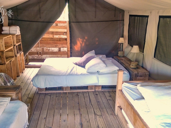 Family tent at Otentic Eco-Lodge (2 adults + 3 kids)