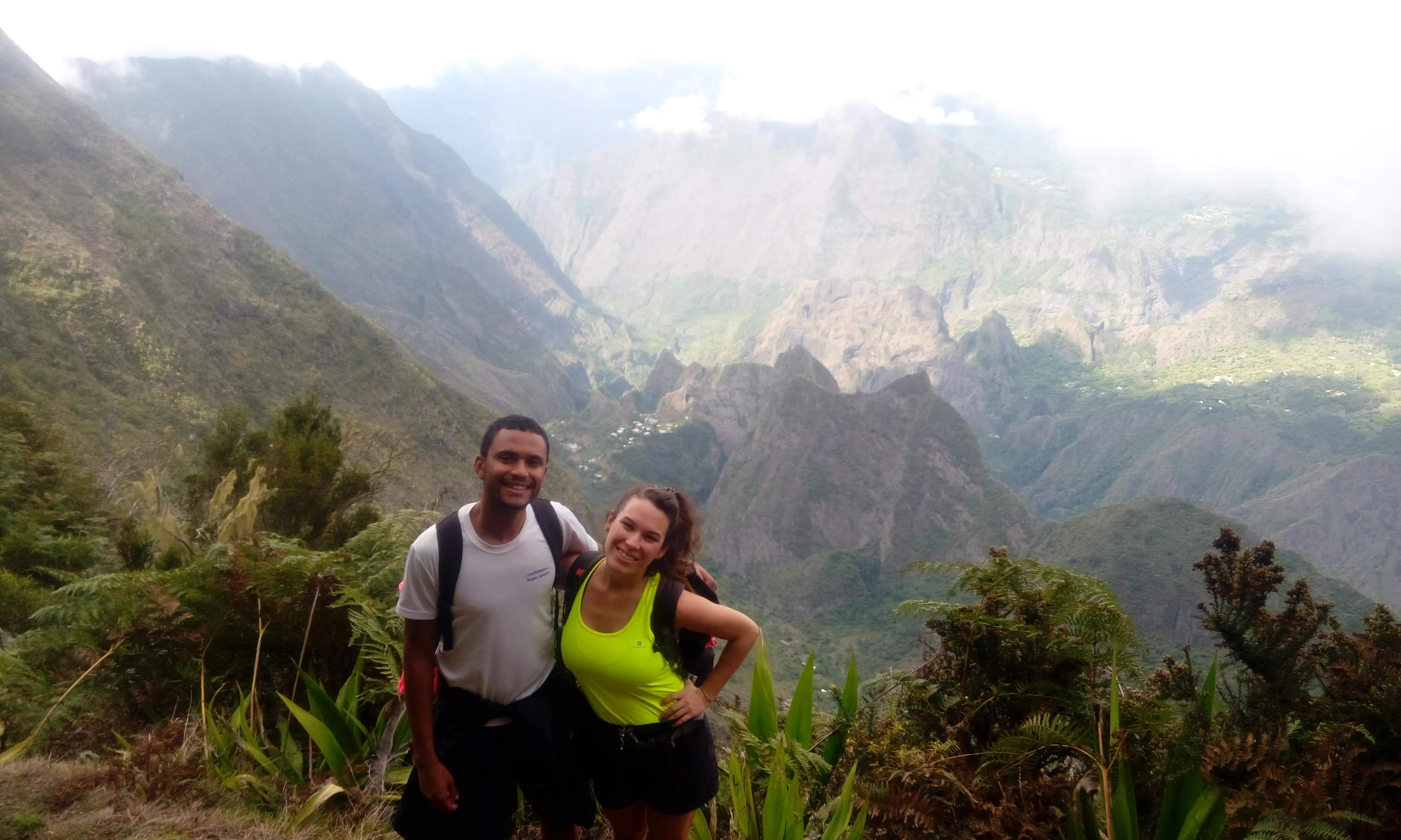 travel from mauritius to reunion island